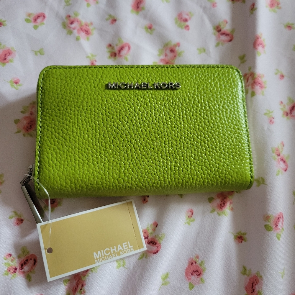 Michael kors wallet